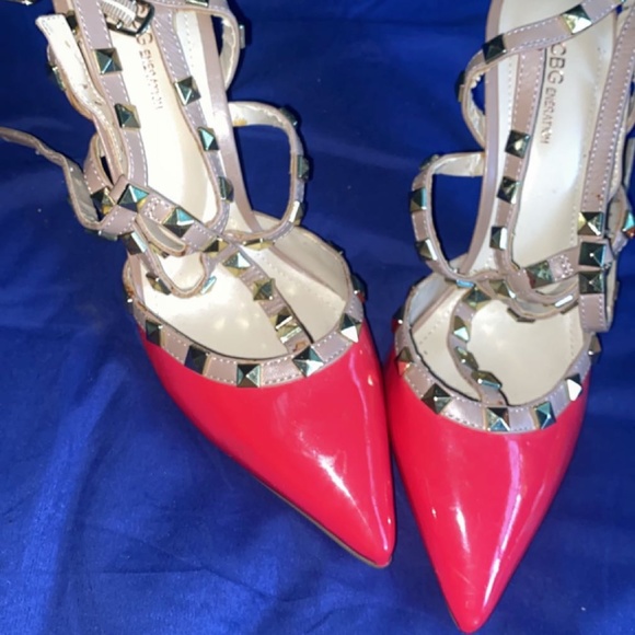 Shoes - Picture 4 of 4